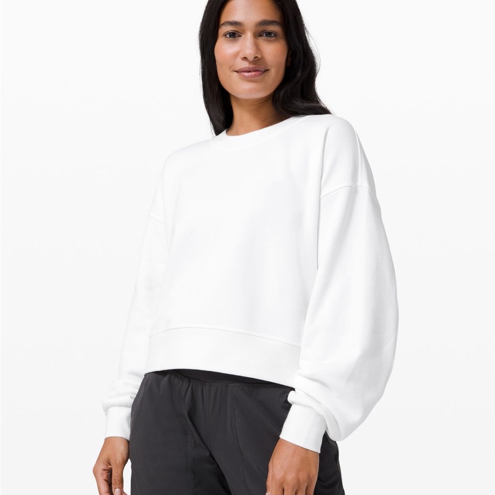 Brand New with Tags Lululemon Perfectly Oversized crew !